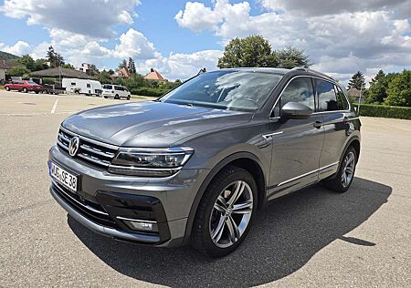 VW Tiguan Volkswagen 2.0 TDI DSG 4motion Highline R-Line