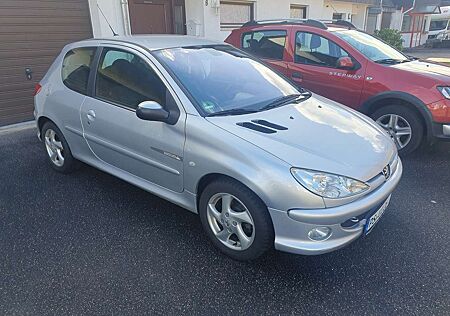 Peugeot 206 90 Quiksilver