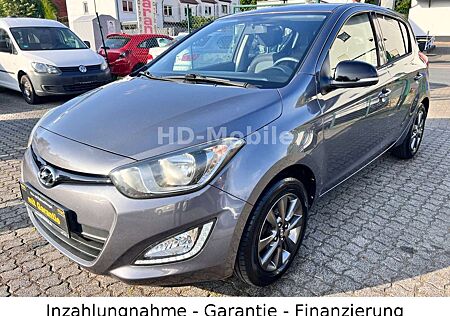 Hyundai i20 FIFA World Cup Edition, 1. Hand, Scheckheft
