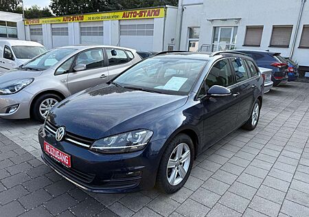 VW Golf Volkswagen VII Variant**SCHECKHEFT+MASSAGESITZE+NAVI**