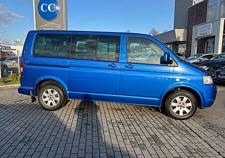 VW T5 Volkswagen 2.5 TDI Caravelle 7Sitzer+2x Schiebetür+AHK