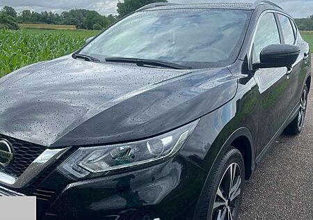 Nissan Qashqai 1.3 DIG-T DCT AKARI