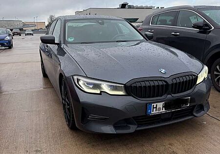 BMW 330 e Sport Line