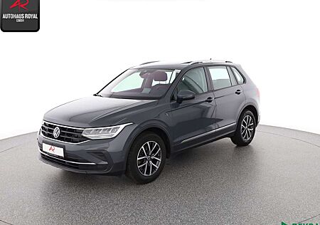 VW Tiguan Volkswagen 1.5 TSI LIFE PANO,HUD,360GRAD,ACC,1.HAND