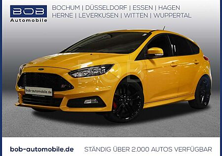 Ford Focus ST 2.0 EcoBoost NAVI CARPLAY AA SHZ LHZ BT