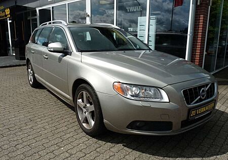 Volvo V70 Kombi Summum*Klimatic*SD*AHK*So+Wi-Räder*