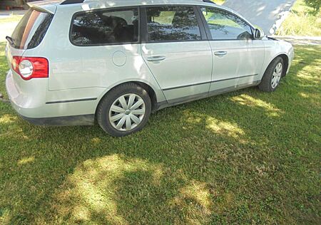 VW Passat Variant Volkswagen 1.6 Trendline