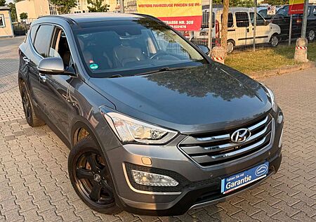 Hyundai Santa Fe Premium 4WD 2.2 CRDI*PANO*LEDER*AHK*VOL