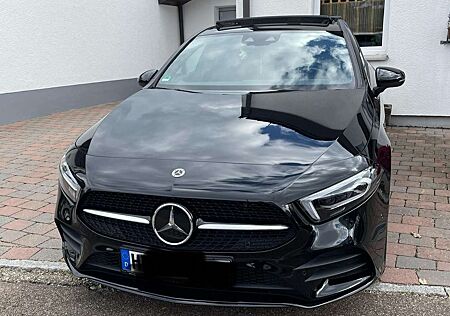 Mercedes-Benz A 250 gebraucht kaufen Mercedes-Benz A 250 e 8G-DCT Advanced AMG Line