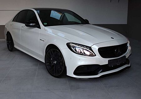 Mercedes-Benz C 63 AMG ~Performance+Pano+Burmester+VOLL!!!