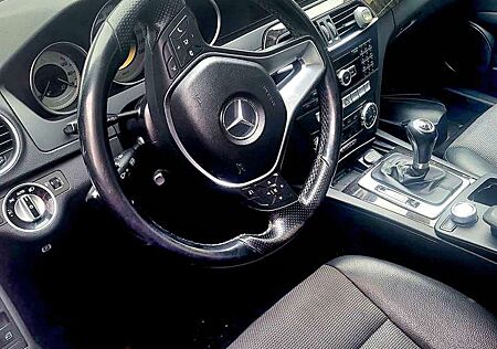 Mercedes-Benz C 250 T CDI DPF 4Matic 7G-TRONIC BlueEFFICIENCY