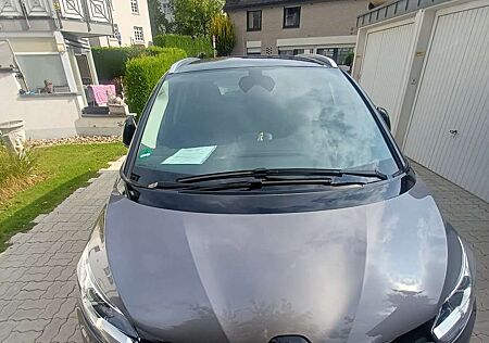 Renault Scenic TCe 140 GPF EDC BOSE EDITION