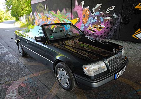 Mercedes-Benz 320 CE