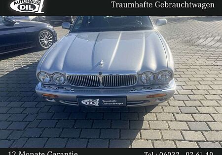 Jaguar XJ 8 *GSD*V8*PDC-HI*