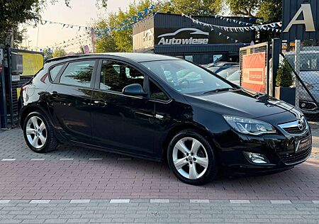 Opel Astra J Limousine EDITION 1.6*Xenon*Temp*Klima*