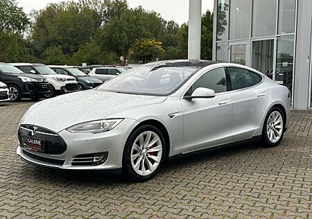 Tesla Model S DuaL PERFORMANCE