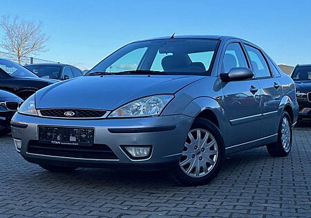Ford Focus Ghia Automatik TÜV 02-2027 Schiebedach