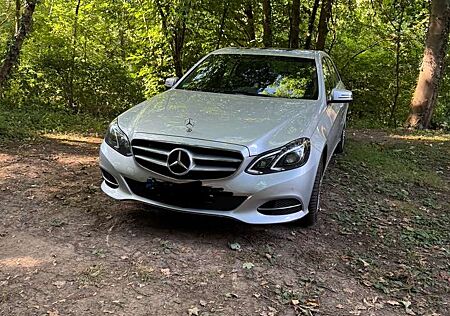 Mercedes-Benz E 250 BlueTEC 4Matic 7G-TRONIC Avantgarde