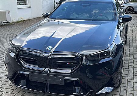 BMW M5 Drivers Package|Bower/Wilkins/Sitzbel.|Echtleder