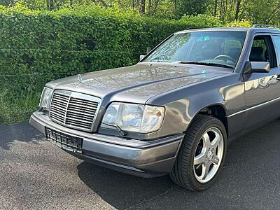 Mercedes-Benz E 320 320 TE / S124