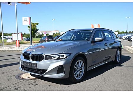BMW 320 d Touring MHybrid xDrive Navi LED SHz Apple