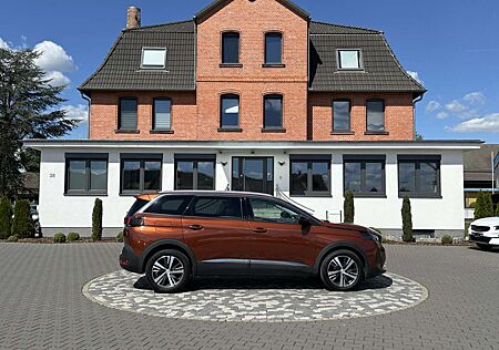 Peugeot 5008 Allure LED NAVI DAB ACC SHZ CAM 180° 7Sitz