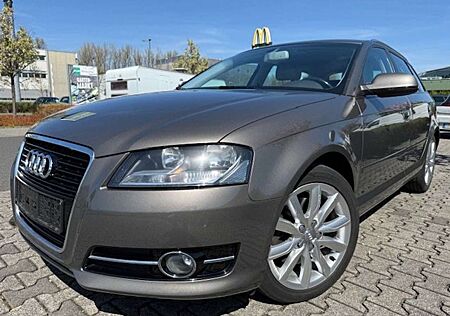Audi A3 2.0 TDI Sportback Ambiente 170PS LED Navi AHK PDC