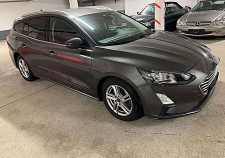 Ford Focus Turnier Cool & Connect NAVI-PDC-TEM.-GAR.