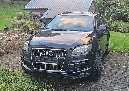 Audi Q7 3.0+TFSI+quattro+tiptronic