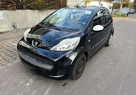 Peugeot 107 70 Filou