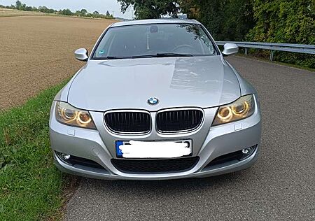 BMW 320d 320 xDrive DPF Touring Aut.