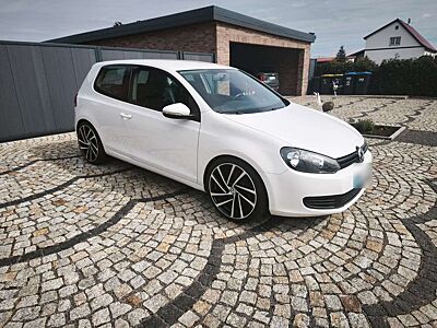 Volkswagen Golf 2.0 TDI DPF TÜV Neu + Winterreifen + Klima