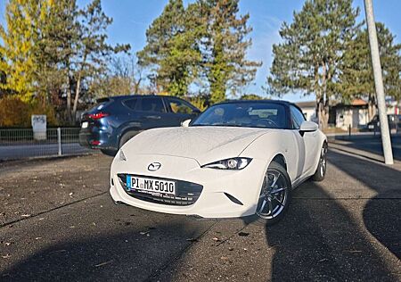 Mazda MX-5 1.5L SKYACTIV-G RWD Exclusive-line
