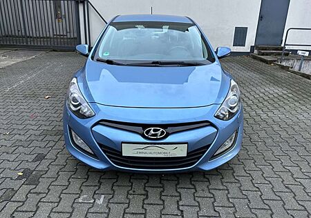 Hyundai i30 1.6 CRDi Style Navi Leder Xenon KeylessGO