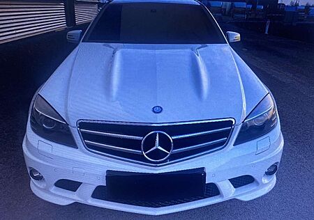 Mercedes-Benz C 63 AMG 7G-TRONIC Performance Plus