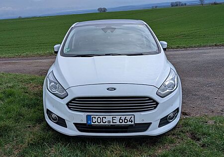 Ford S-Max 2.0 TDCi Titanium