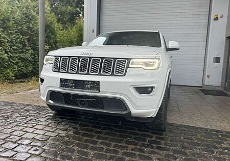 Jeep Grand Cherokee 3.0 CRD *Overland*ATM*KEYLESS*