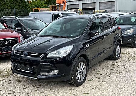 Ford Kuga 4x4 Titanium * Panorama * Xenon * Kamera !