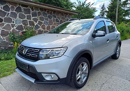 Dacia Sandero II Stepway Deal- Klima - 1 Hand- Tüv neu