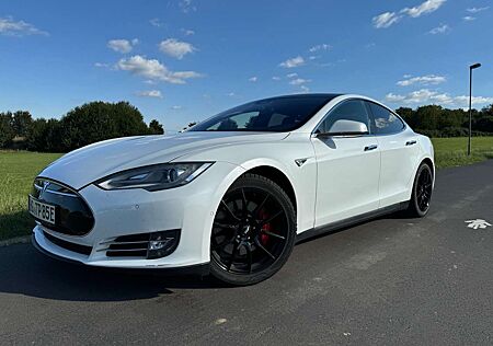 Tesla Model S Performance