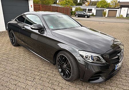 Mercedes-Benz C 220 gebraucht kaufen Mercedes-Benz C 220 C-Klasse Coupe Diesel d Coupe 9G-TRONIC AMG Line