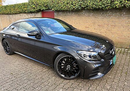 Mercedes-Benz C 220 gebraucht kaufen Mercedes-Benz C 220 C-Klasse Coupe Diesel d Coupe 9G-TRONIC AMG Line