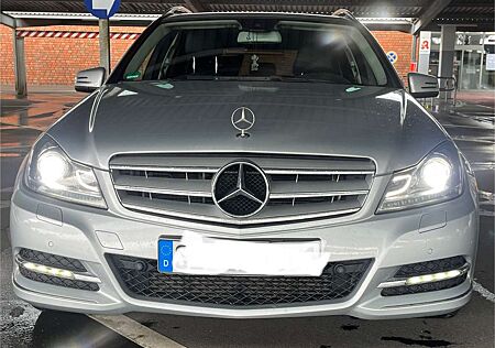 Mercedes-Benz C 220 Kombi Avantgarde CDI AHK SD Navi Command Facelift