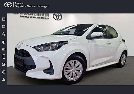 Toyota Yaris Comfort + 8 Fach Bereifung