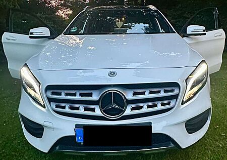 Mercedes-Benz GLA 200 7G-DCT AMG Line