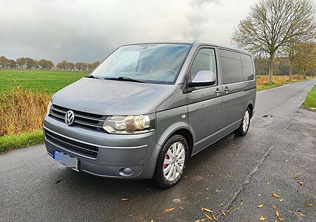 VW T5 Multivan Volkswagen Comfortline 2xSchiebetür AHK PDC NAVI