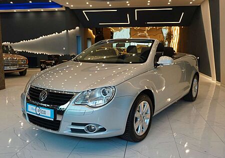 VW Eos Volkswagen 2.0 Scheckheftgepflegt+Klimaautomatik+Navi