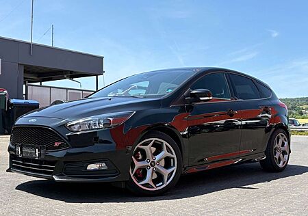 Ford Focus Lim. ST *Top Zustand* Leder *Grantie*Navi