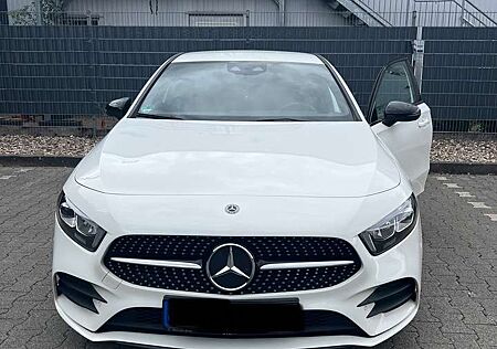 Mercedes-Benz A 220 4Matic 7G-DCT AMG Line