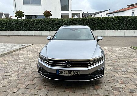 VW Passat Variant Volkswagen GTE 1.4 TSI Plug-In, AHK, Standh IQ